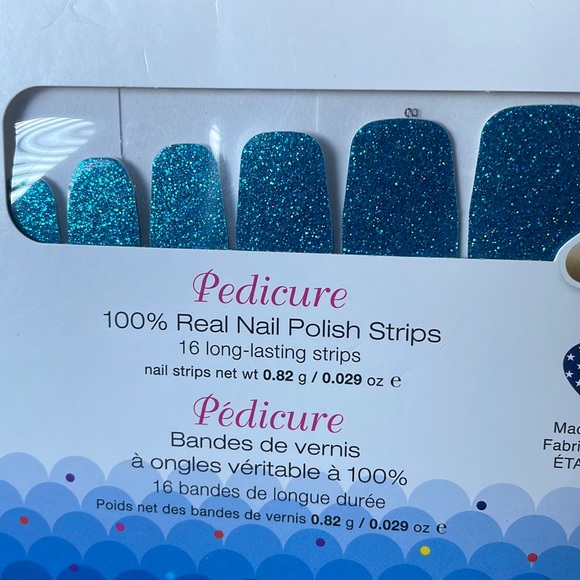 Color Street Pedicure - How Swede It Is - Picture 3 of 4